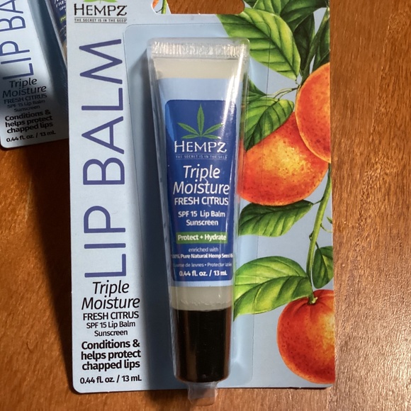 Hempz Lip Balm Triple Moisture Fresh Citrus SPF 15  New/Sealed - Picture 4 of 10